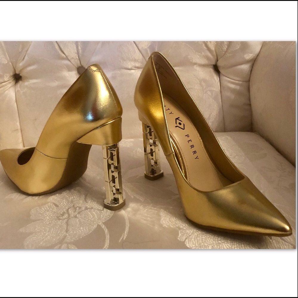 KATY PERRY •GOLD LEATHER CHAIN LINK HEEL - Picture 3 of 7